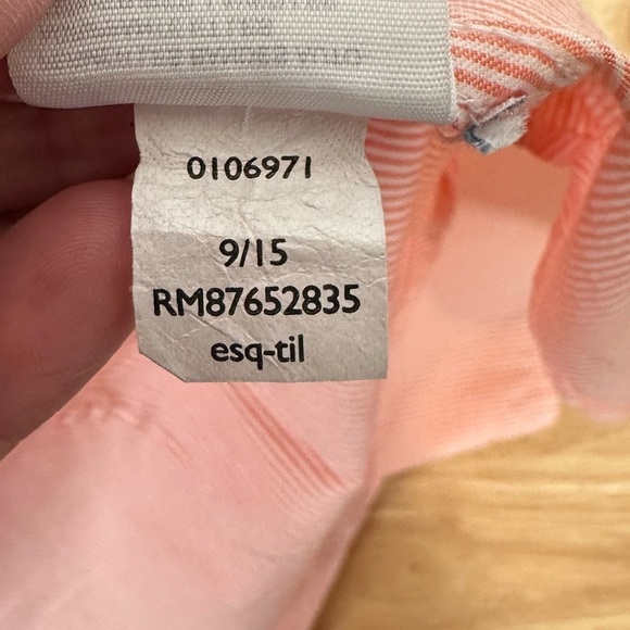 Tommy Hilfiger Classic Fit Women's Roll-Tab-Sleeve Button-Down Shirt Size Large - Picture 6 of 6